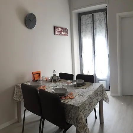 Charming In Old Town Apartment